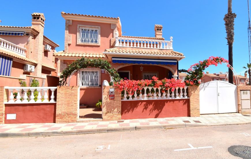 Sale - Villa - Orihuela Costa