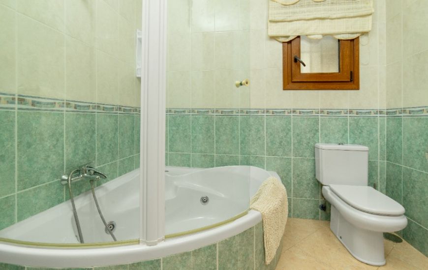 Sale - Villa - Los Altos