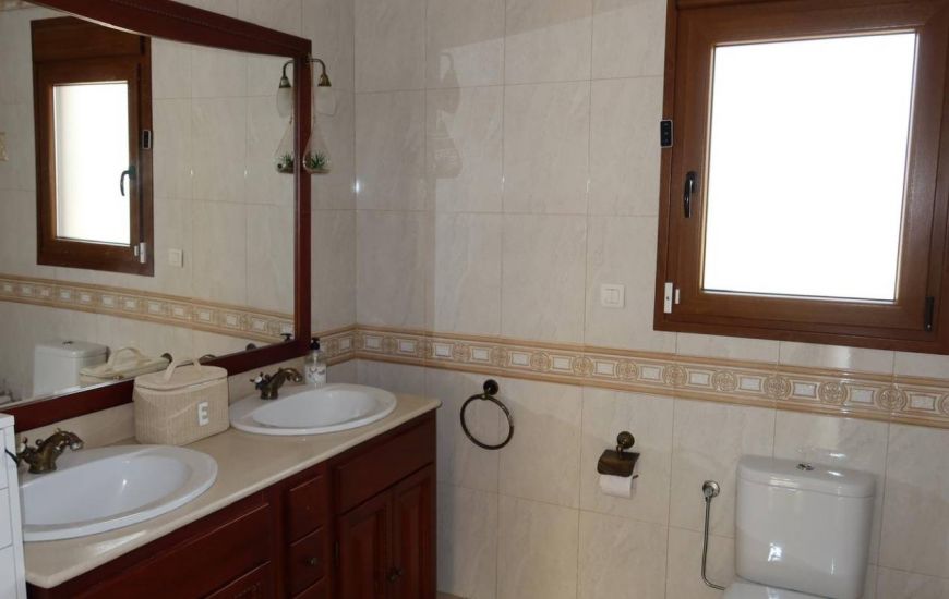 Venta - Villa - Orihuela