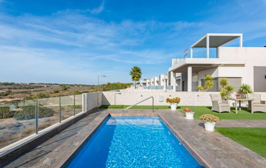 Sale - Villa - Villamartin
