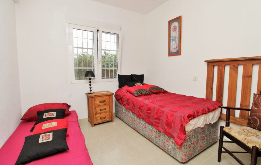 Sale - Villa - Villamartin