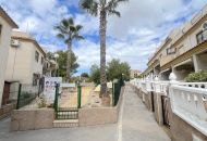 Sale - Rijtjeshuis - Algorfa