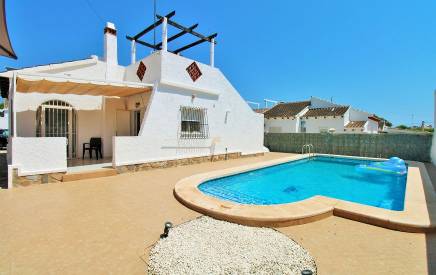 Sale - Villa - Villamartin