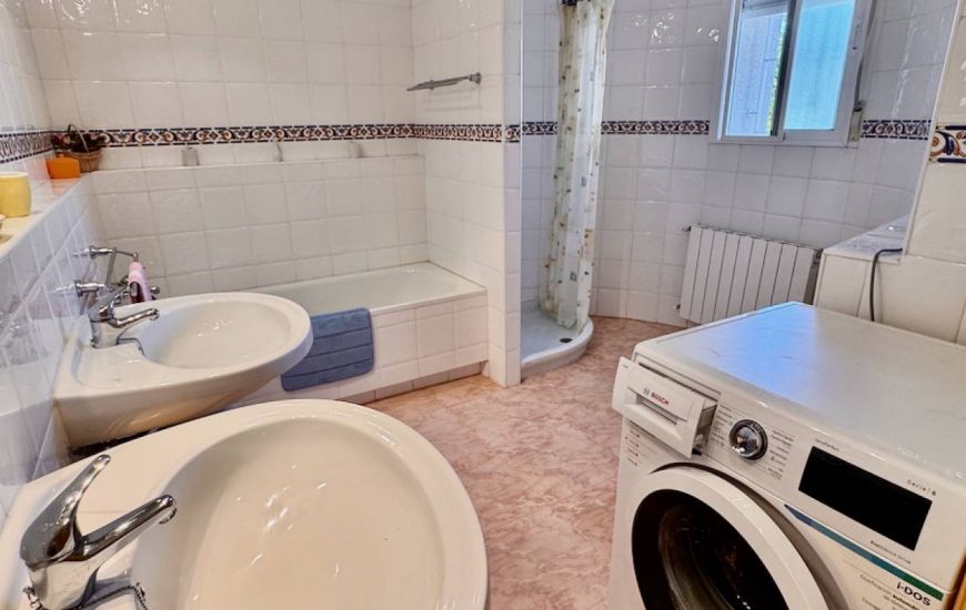 Sale - Villa - Benferri