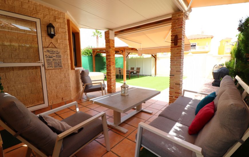 Sale - Villa - Guardamar del Segura