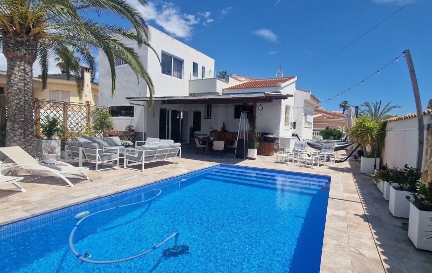 Sale - Villa - Ciudad Quesada