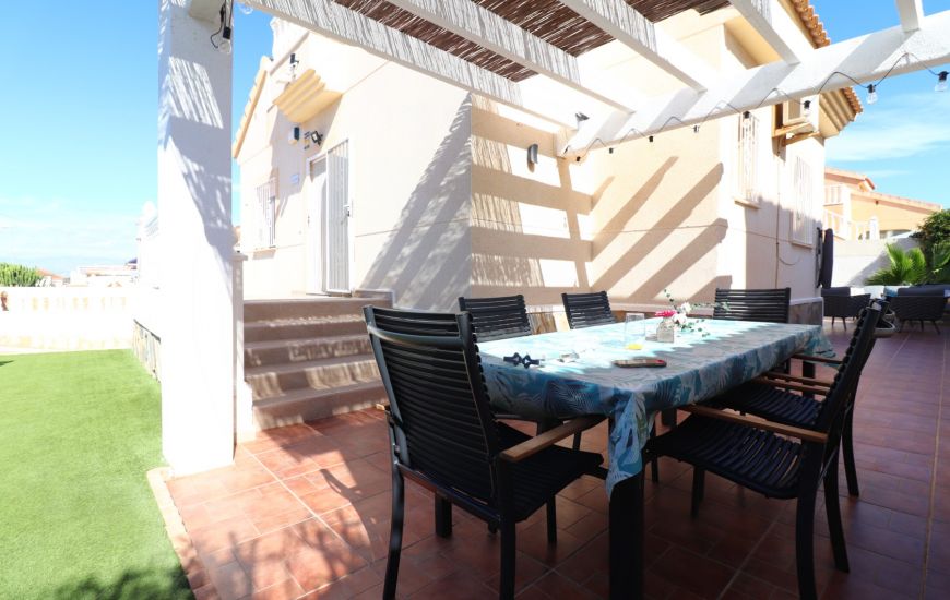Sale - Villa - Benimar