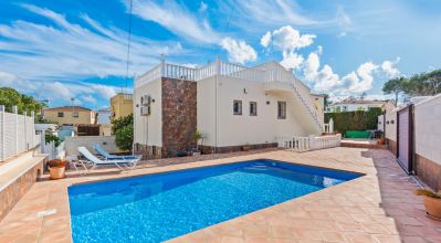 Villa - Sale - Torrevieja - Torrevieja