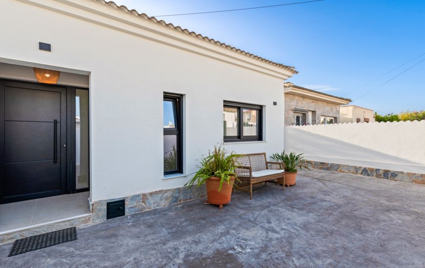 Sale - Villa - Torrevieja - 
