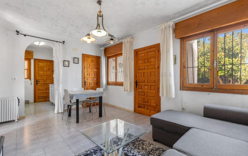 Sale - Villa - Torrevieja