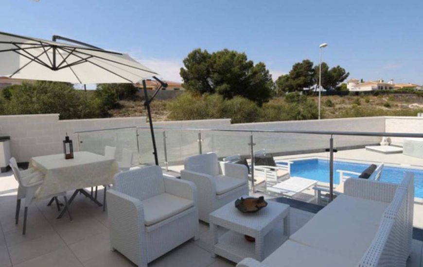 Sale - Villa - Atalaya - Atalaya Park