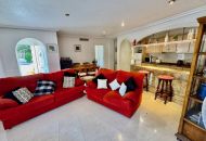 Sale - Villa - Benferri