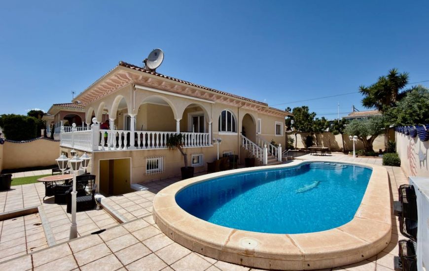 Sale - Villa - Ciudad Quesada
