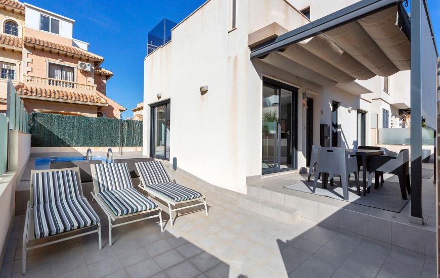 Sale - Villa - Torrevieja