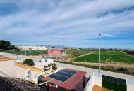 Sale - Townhouse - Daya Nueva