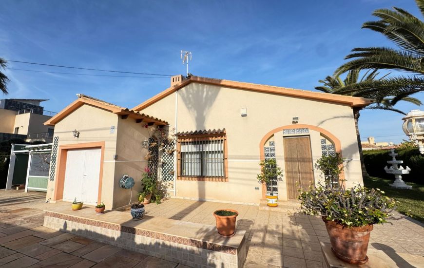 Sale - Villa - Cabo Roig