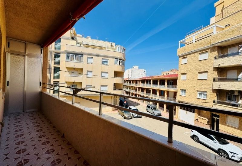 Sale - Apartments - 