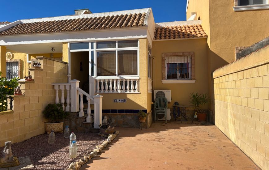 Sale - Bungalow - Ciudad Quesada