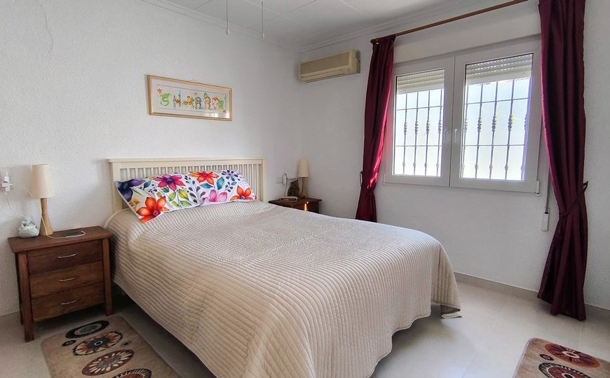 Venta - Villa - Torrevieja