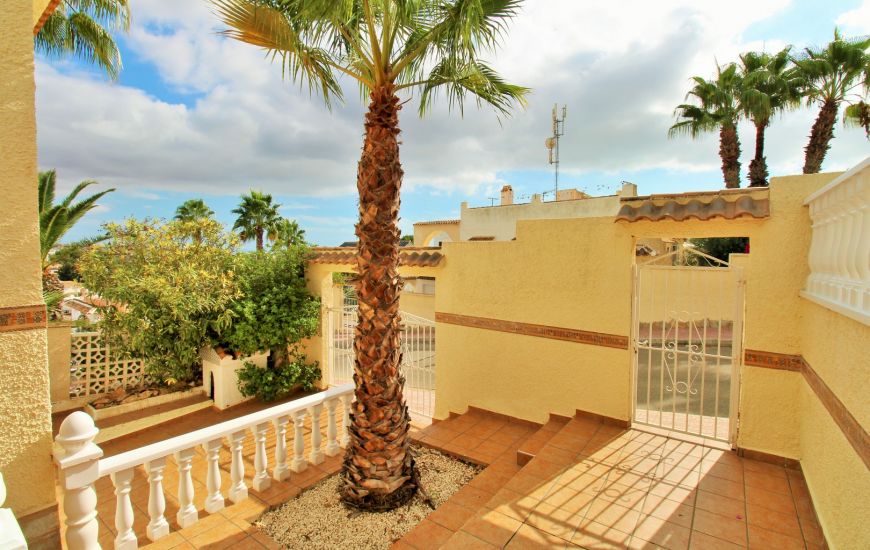 Sale - Villa - Villamartin