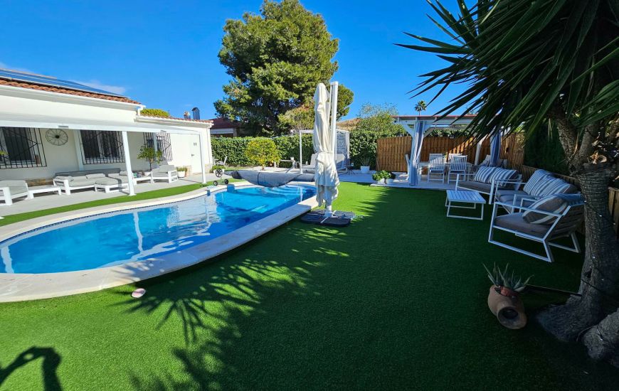 Sale - Villa - La Marina