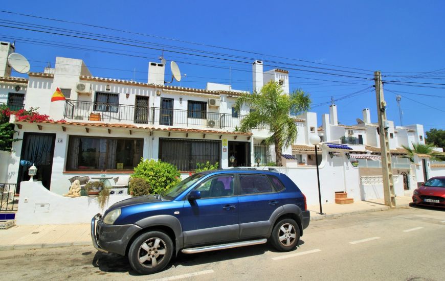 Sale - Townhouse - Villamartin