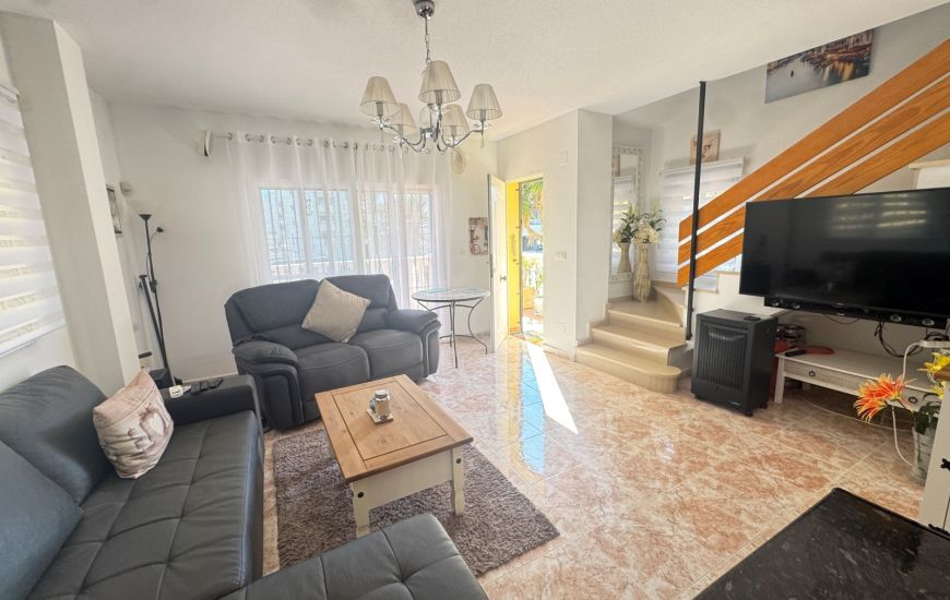 Sale - Villa - Villamartin