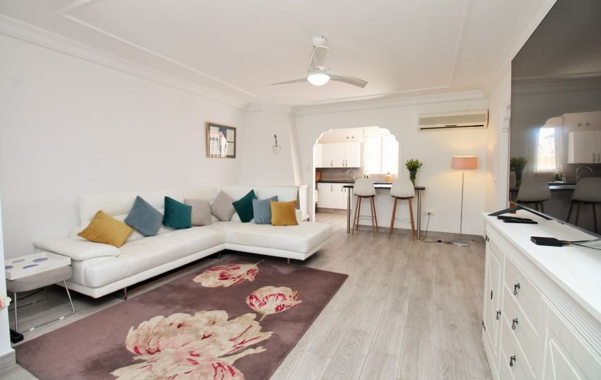 Sale - Apartments - Villamartin