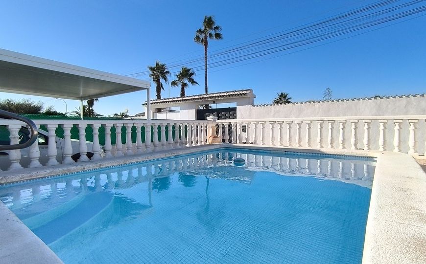 Venta - Villa - Torrevieja