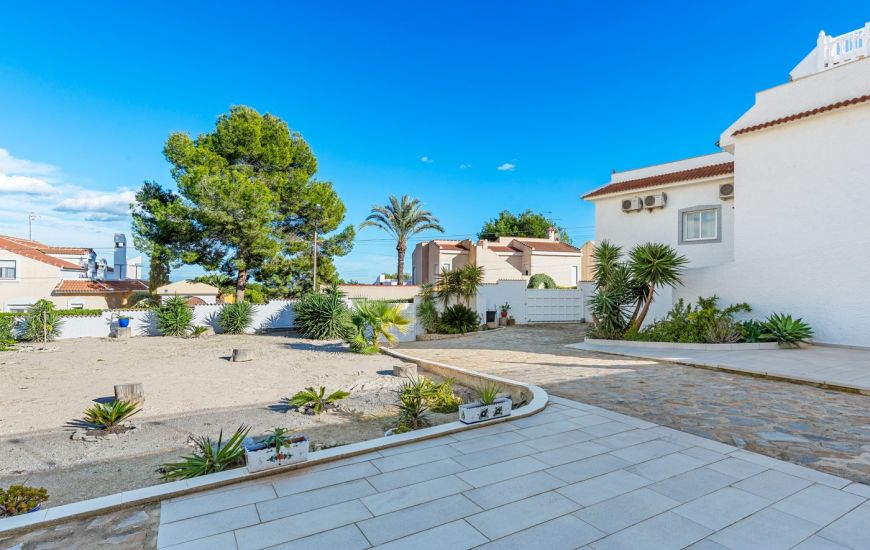Venta - Villa - San Miguel de Salinas