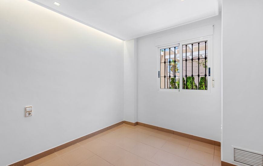 Sale - Villa - Torrevieja