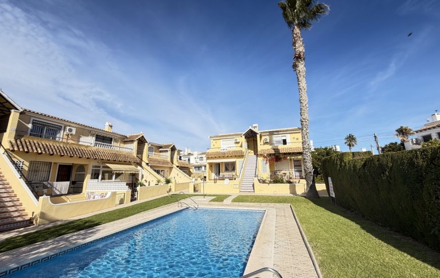 Sale - Apartments - Villamartin