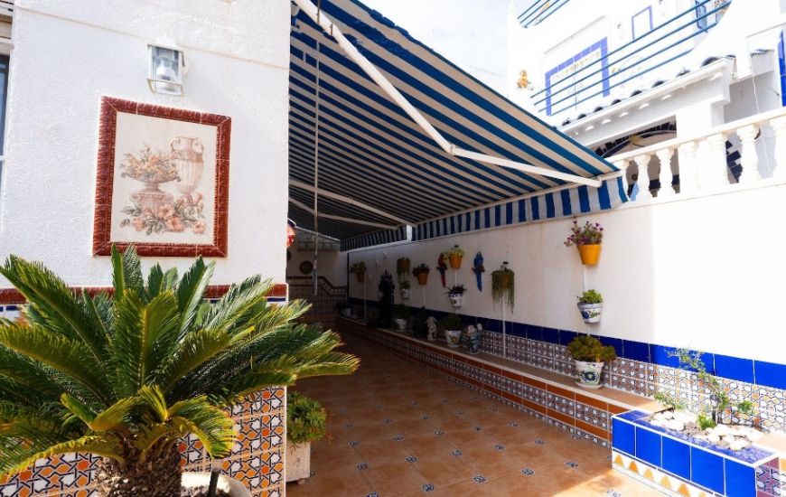 Sale - Adosado - Torrevieja