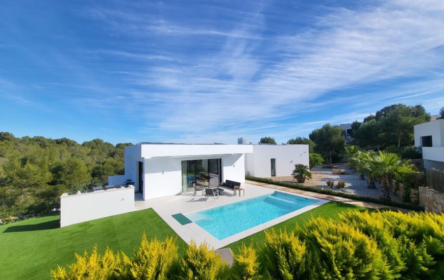 Sale - Villa - Las Colinas