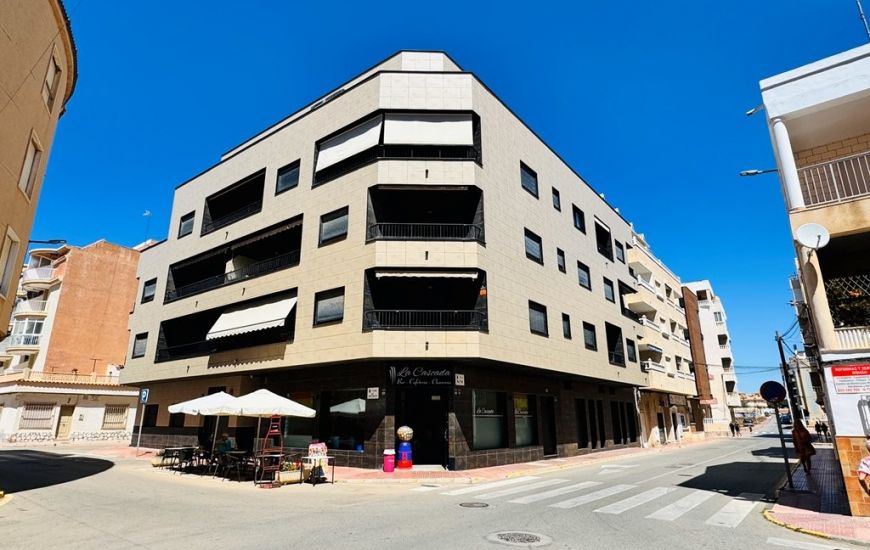 Sale - Apartments - 