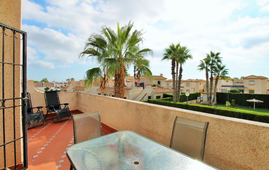 Sale - Rijtjeshuis - Villamartin