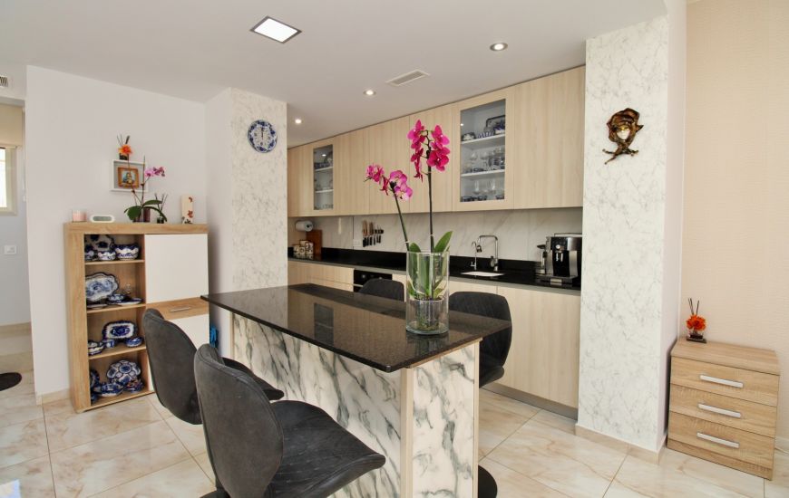Sale - Villa - Villamartin