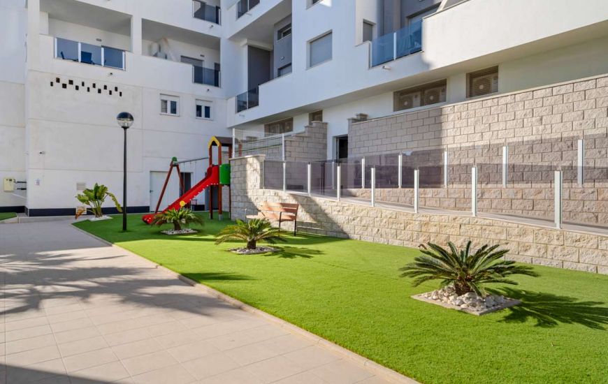 Sale - Apartments - Villamartin
