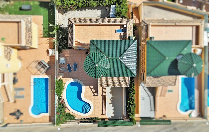 Sale - Villa - Villamartin