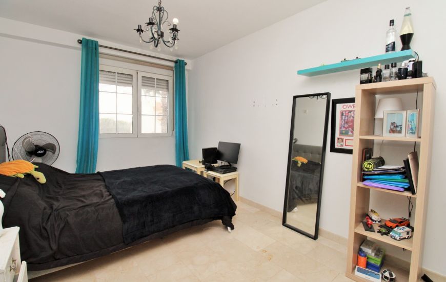 Sale - Townhouse - Villamartin