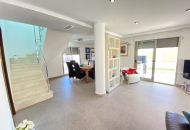 Sale - Villa - Cox