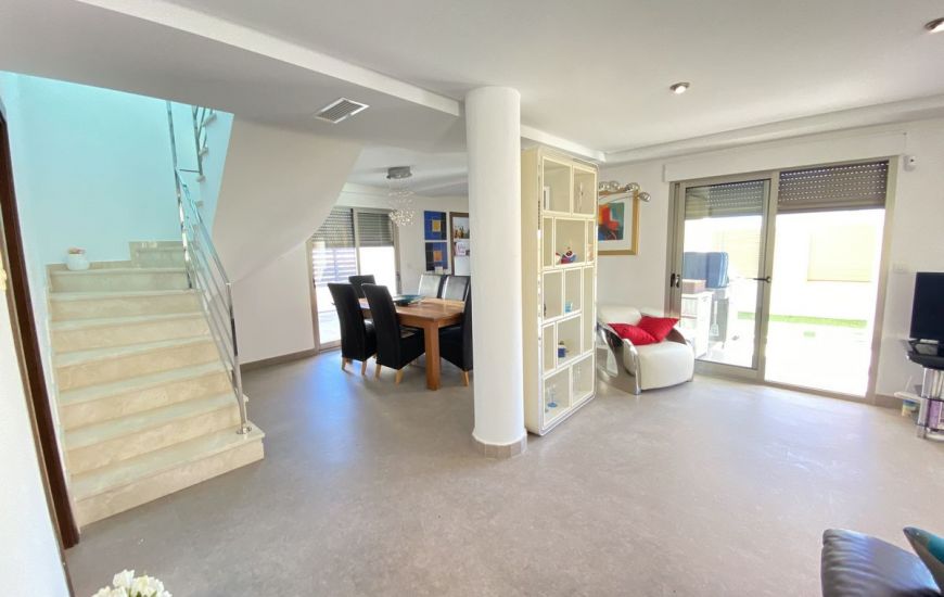 Sale - Villa - Cox