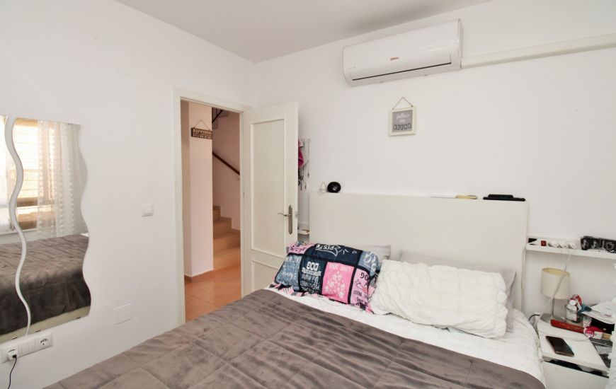Sale - Rijtjeshuis - Villamartin