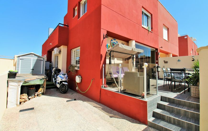 Sale - Rijtjeshuis - Villamartin