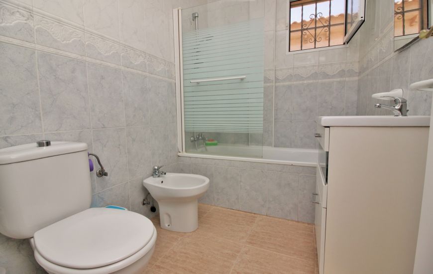 Sale - Villa - Villamartin