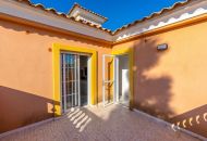 Sale - Villa - Villamartin