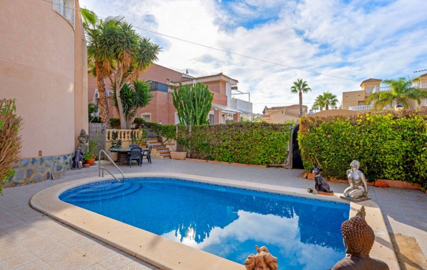 Sale - Villa - Ciudad Quesada