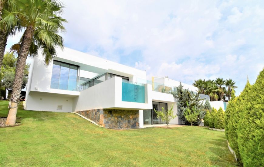 Sale - Villa - Las Colinas - Las Colinas Golf Resort