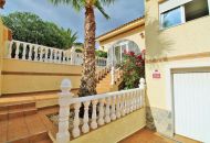 Sale - Villa - Villamartin