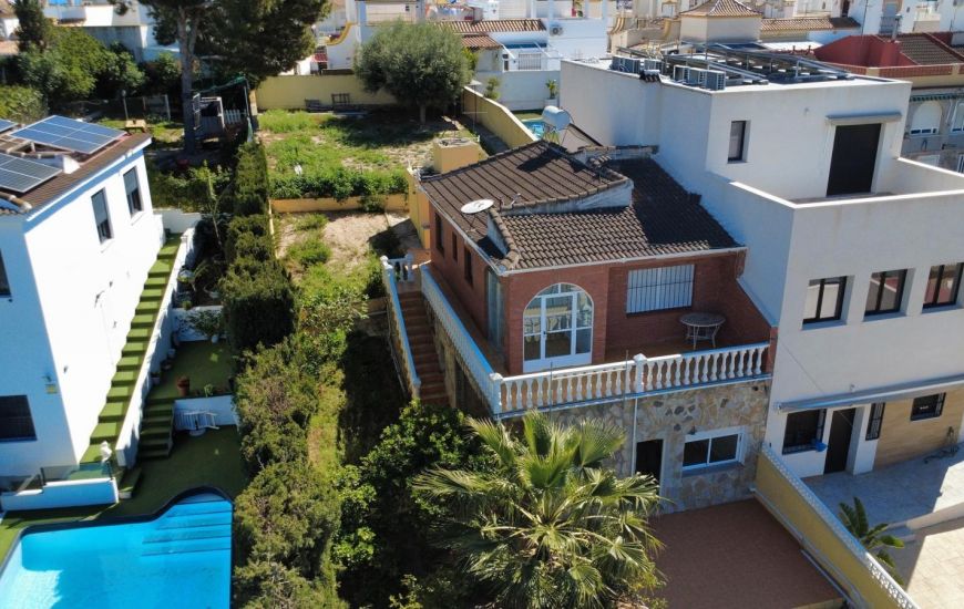 Sale - Villa - Torrevieja - 